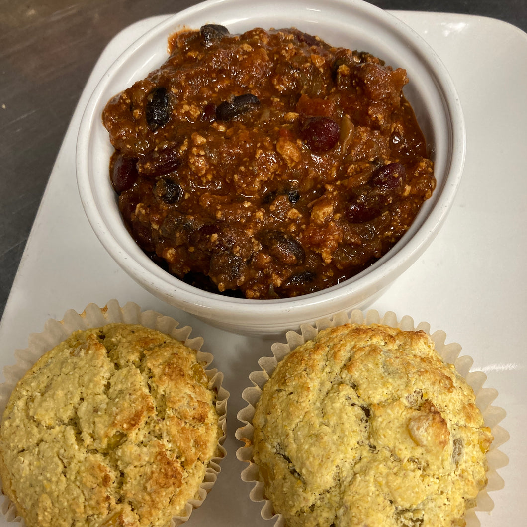 Chili & Cornbread